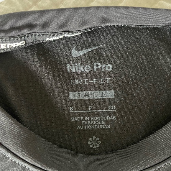 Nike Dri Fit Small - Picture 5 of 9